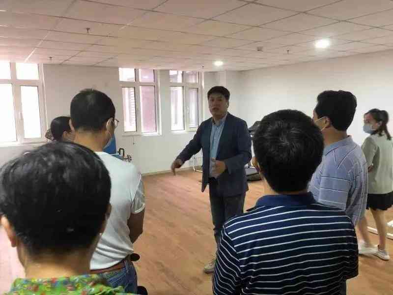 西青区政协领导前来西青j9国际站智慧为老服务中心调研指导工